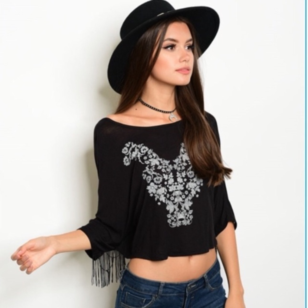 Black crop top with open draped twist back! - Picture 2 of 3